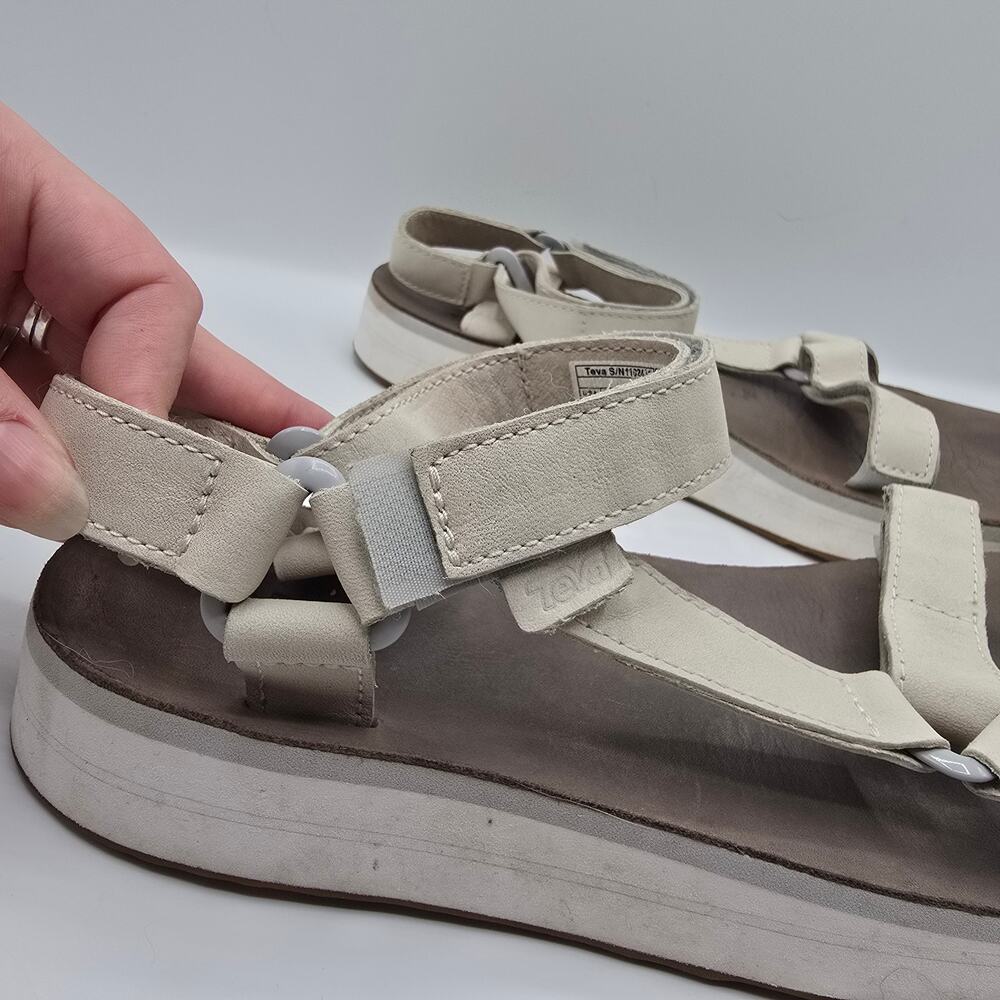 Teva Womens Midform Universal strappy sandals size 10 hook & loop closure - Picture 2 of 10